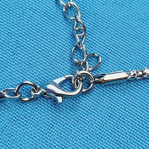 🔺️Silver Tone & Turquoise Pendant Necklace - Picture 10 of 10